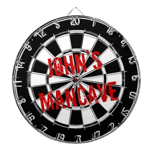 Sonniges Dartboard für Männer mit grungenhafter Ma Dartscheibe (vorne)