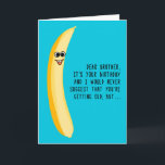 Sonntag zum Geburtstag von Brother Green Bananas Karte<br><div class="desc">Eine lustige kleine Beleidigung für deinen Bruder, der älter wird. Dieses Design zeichnet sich durch eine alberne gelbe Banane mit einem Witz über den Kauf grüner Bananen aus. Geschehen in einem einfachen und skurrilen Stil, wird diese Karte sicher eine Keule, oder zumindest ein Groan aus Ihrem pun-liebenden Bro erhalten. Dieses...</div>