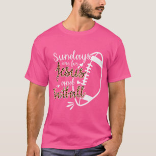 Sonntags sind für Jesus und Fußball T-Shirt