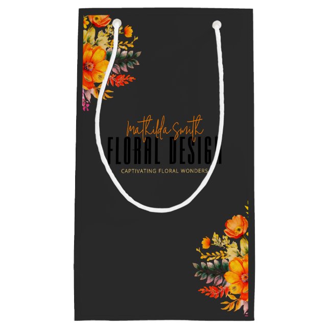 Sophisticated Floral Design Black Orange Flowers  Kleine Geschenktüte (Vorderseite)