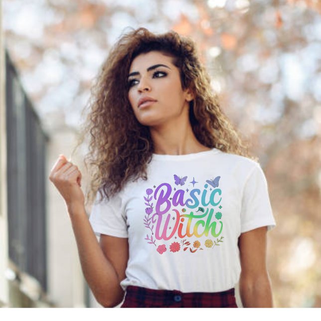 Sorcière de base moderne femmes Halloween T-shirt (Créateur téléchargé)