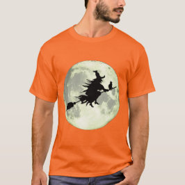 Sorcière volant à travers la Pleine lune T-shirt