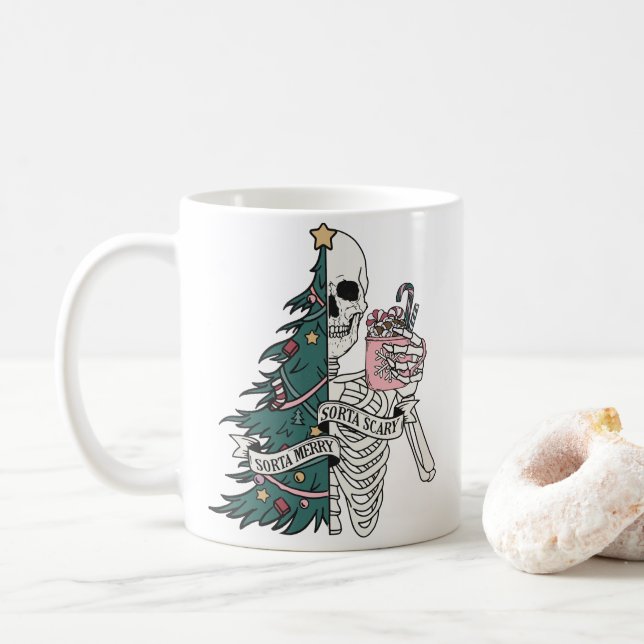 "Sorta Beängstigend Sorta Merry" Weihnachtslieder Kaffeetasse (Mit Donut)
