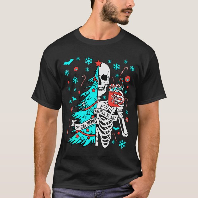 Sorta Merry Sorta Y Funny Christmas Skeleton Tree  T-Shirt (Vorderseite)