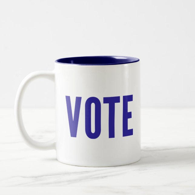 Sortez du vote : Mug à deux tons (bleu) (Gauche)