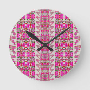 Sortierte Rosenblüten Runde Wanduhr