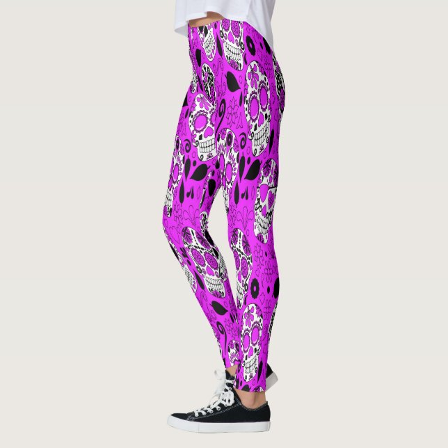 Sortiment von blauem und weißem Zuckerschädel Leggings (Links)