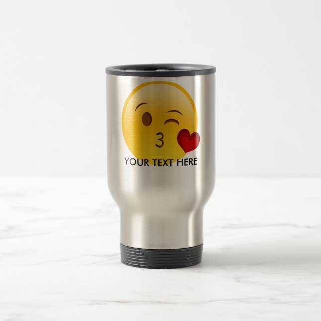 Soufflez une tasse d'emoji de baiser - ajoutez (Centre)