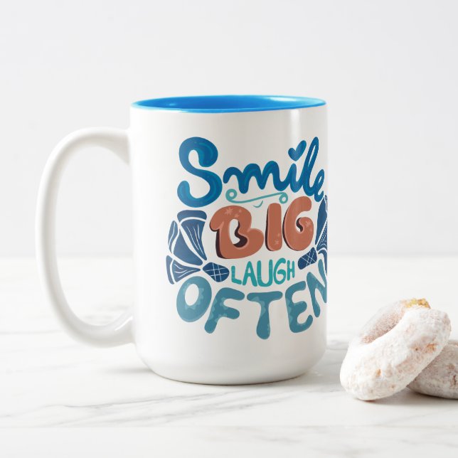 Souriez Grosse Rire Souvent Mug De Café À Deux Ton (Avec donut)