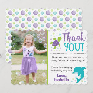 Sous le carte de remerciements d'anniversaire de