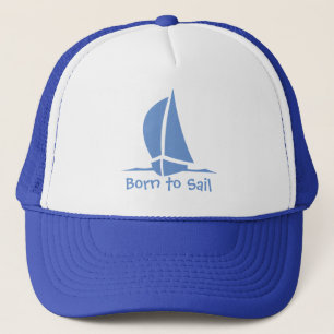 Soutenu pour naviguer. Un casquette pour le marin