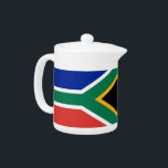 South African Flag Teapot<br><div class="desc">Mit unserem eleganten Teekessel, der mit der Flagge Südafrikas geschmückt ist, können Sie Ihre Teestunde noch angenehmer gestalten! Dieser Teekessel mit viel Liebe zum Detail präsentiert stolz die lebendige und symbolische Flagge Südafrikas. Die Fahne besteht aus horizontalen Bändern aus Grün, Gold, Schwarz, Weiß, Rot und Blau mit einer Y-förmigen grünen...</div>