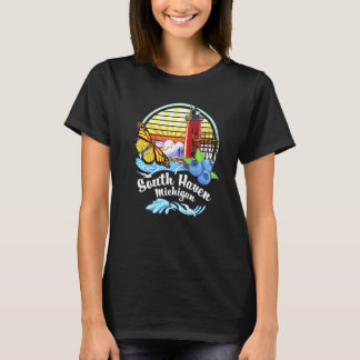 South Haven Mi Lighthouse Monarch Butterfly Beach T-Shirt