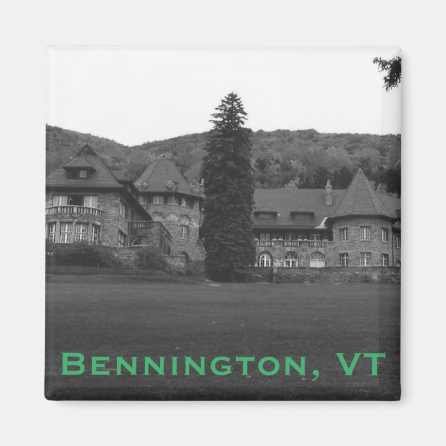 Southern Vermont Uni Mansion, Bennington Magnet (Vorne)