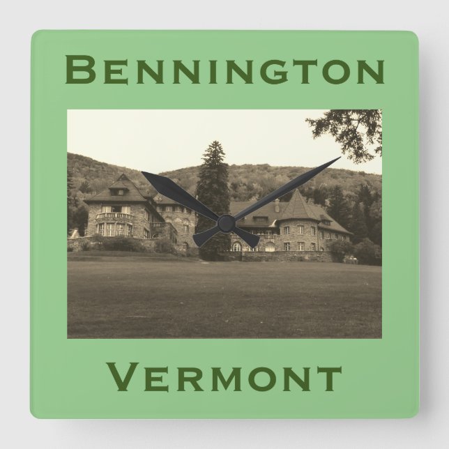 Southern Vermont Uni Mansion, Bennington Quadratische Wanduhr (Vorderseite)