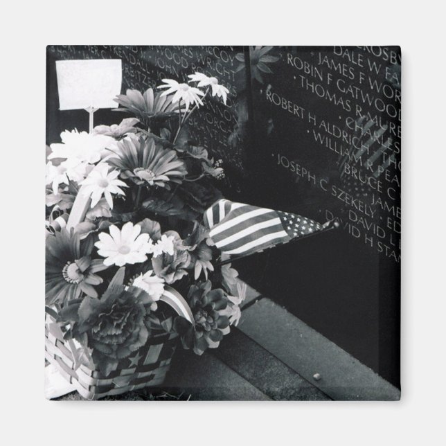 Souvenir Au Vietnam Memorial Carré Magnet (Devant)