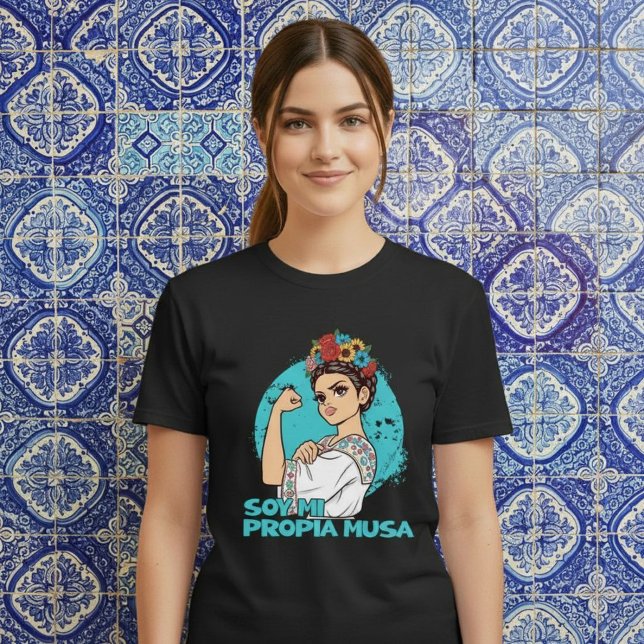 Soy Mi Propia Musa Flower Crown Empowered Mexican T-Shirt (Soy Mi Propia Musa Flower Crown Empowered Mexican T-Shirt.)