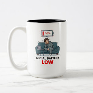 Soziale Batterie niedrig 10 Prozent Lustige Introv Zweifarbige Tasse