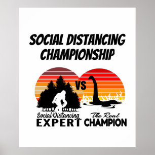 Soziale Distanzmeisterschaft - Yeti Vs Nessie Poster