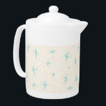 Space Age Turquoise Sternexplosionen Tee Pot<br><div class="desc">Die türkisfarbenen Sternexplosionen Tea Pot sind mit blauen Sternexplosionen auf cremigem Hintergrund mit goldfarbenen Fesseln gestaltet. Inspiriert durch ein klassisches, modernes Geschmacksmuster aus der Mitte des Jahrhunderts, hat dieses Design einen authentischen Vintagen Flair. Die Retro-Kitschy-Güte lässt Sie sich so fühlen, als ob Sie über einen Flohmarkt stolpern. Dieses Muster wird...</div>
