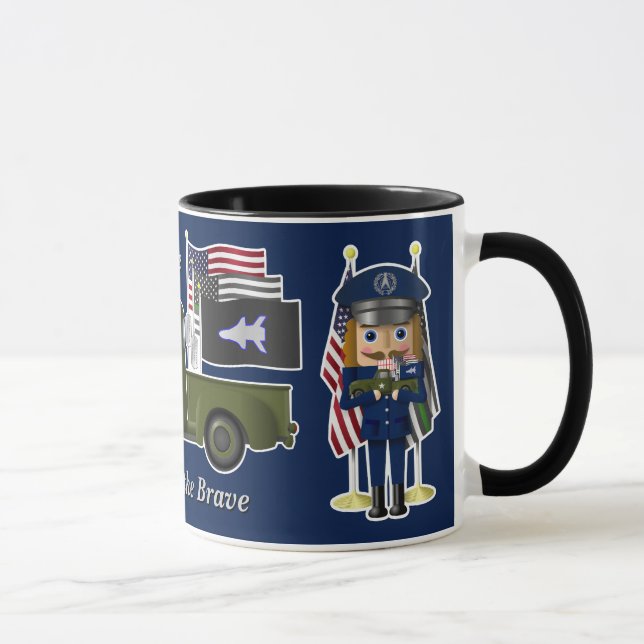 Space Force Nutcracker mit wenig militärischem LKW Tasse (Rechts)