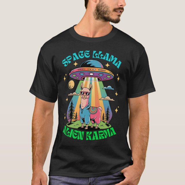Space Llama Alien Karma, Funny Llama UFO Retro T-Shirt (Vorderseite)