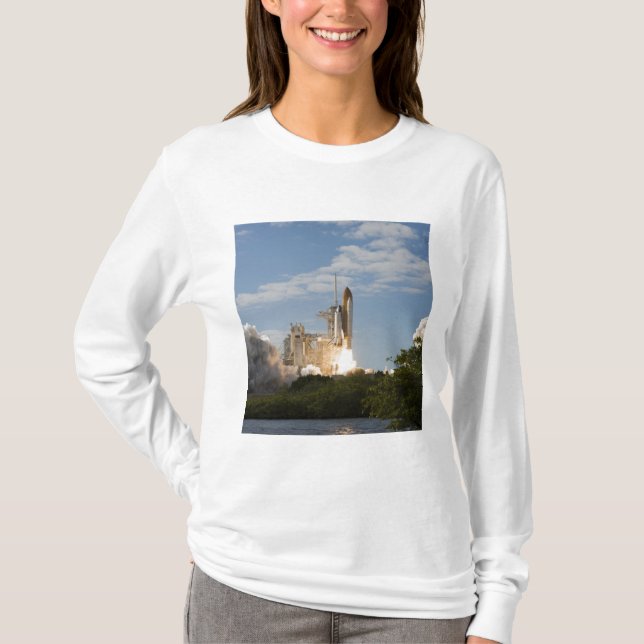 Space Shuttle Atlantis hebt 7 T-Shirt (Vorderseite)