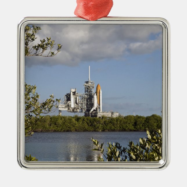 Space Shuttle Atlantis ist bereit Ornament Aus Metall (Vorne)
