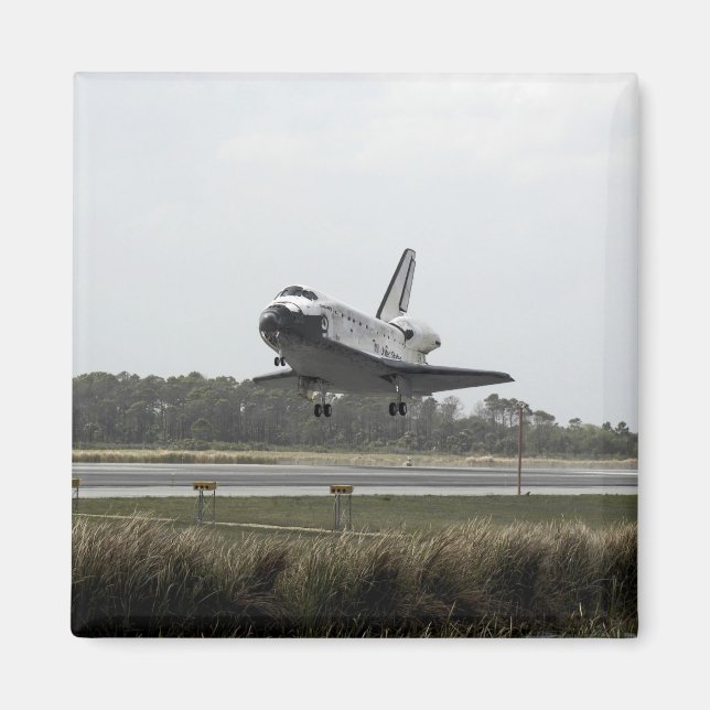 Space Shuttle Discovery geht Landung an Magnet (Vorne)