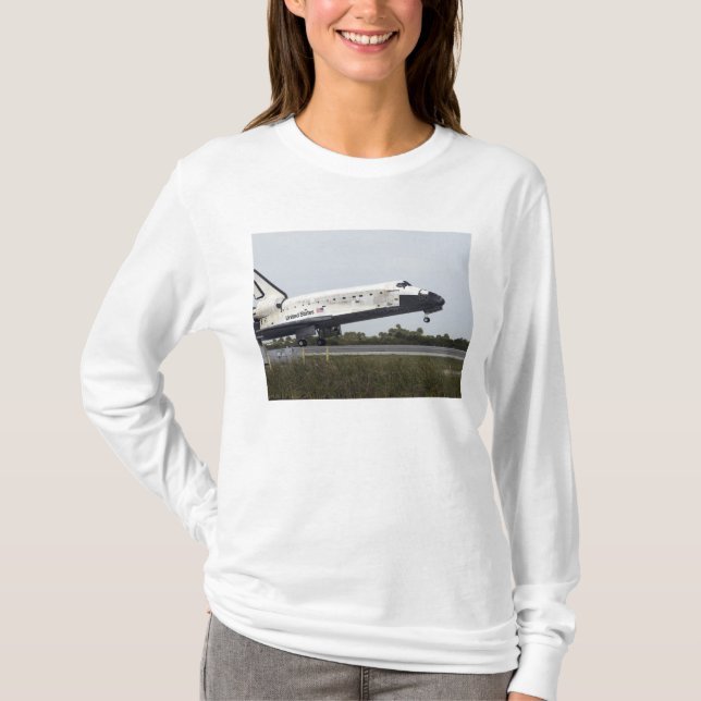 Space Shuttle Discovery Touchs runter T-Shirt (Vorderseite)
