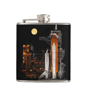 Space Shuttle Discovery und Mond Flachmann