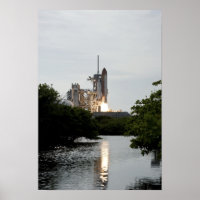 Space Shuttle Endeavour hebt ab