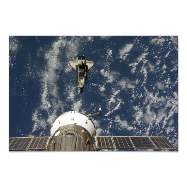 Space Shuttle Endeavour und ein Sojus-Raumfahrzeug Fotodruck (Vorne)