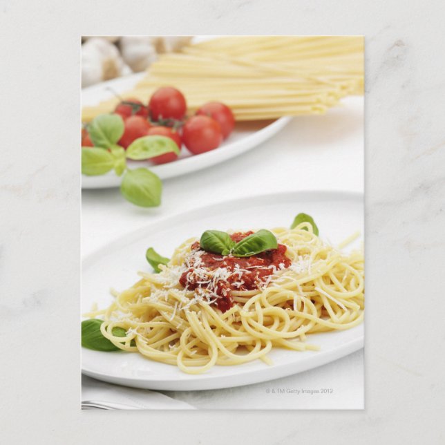 Spaghetti mit Tomatensauce und Basilikum Postkarte (Vorderseite)