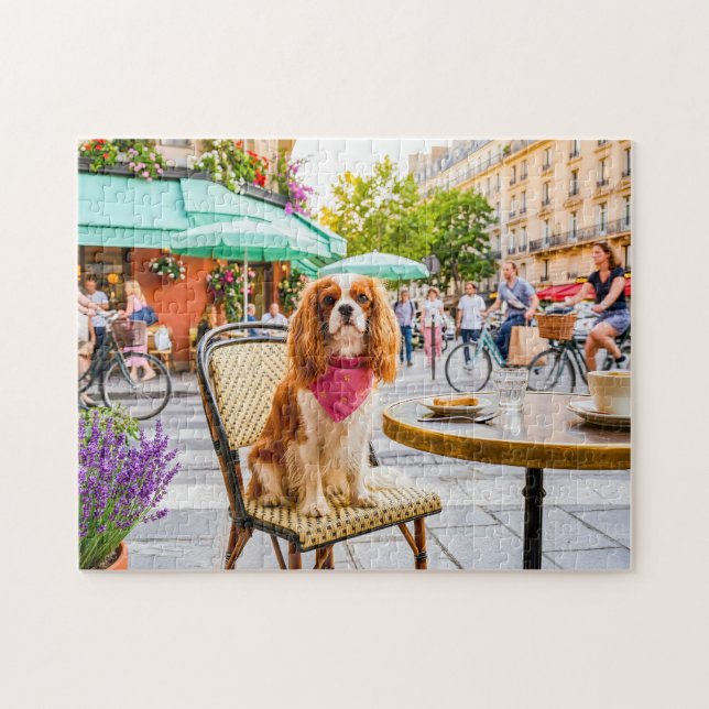 Spaniel Stadtbesuch im Außenbereich eines Cafés (Horizontal)