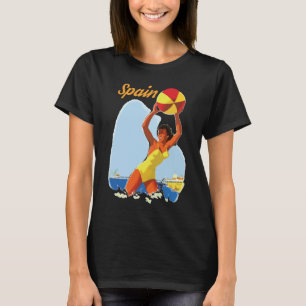 Spanien, Frau mit Beach Ball T-Shirt