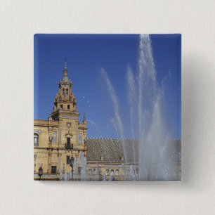 Spanien, Sevilla, Andalusien Brunnen und verziert Button