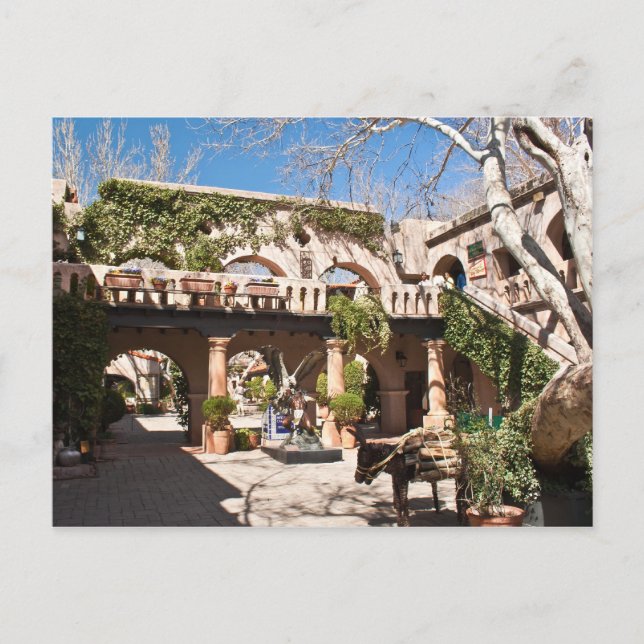 Spanischer Patio Ankündigungspostkarte (Vorderseite)