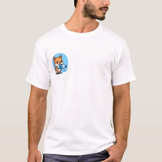 Sparkly-Eyed Shiba with Water Bottle T-Shirt (Vorderseite)