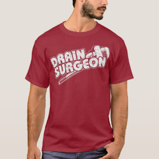 Spaß für die Reinigung der Rohrleitung durch den s T-Shirt