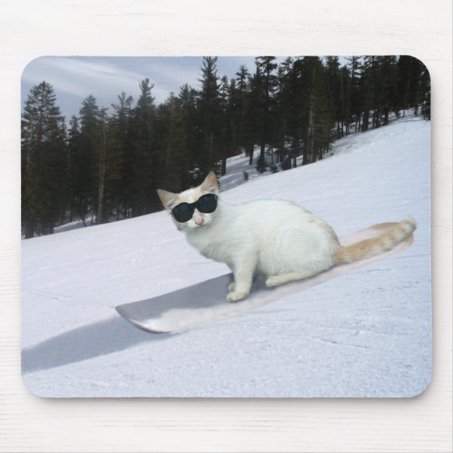 Spaß-Katze auf einem Snowboard Mousepad (Vorne)