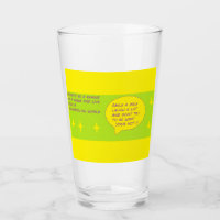 Spaß kühlen Sie die Nachricht auf einem Glas Tasse