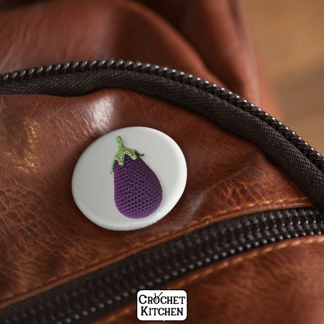 Spaß Lila Moderne Minimal Crochet Eggplant Button (Von Creator hochgeladen)