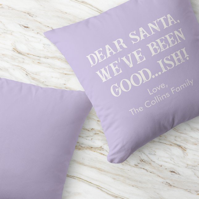 Spaß Lila Typografie Familienname Moderne Weihnach Kissen (Fun Purple Typography Family Name Modern Christmas Throw Pillow)