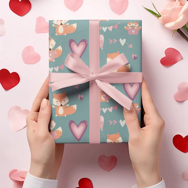 Spaß Niedlicher Fox Herz Valentinstag Geschenkpapier (Von Creator hochgeladen)