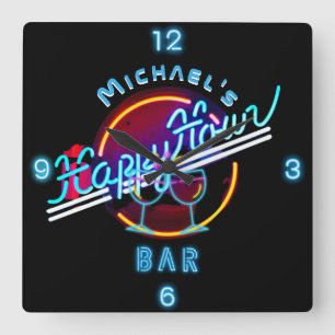 Spaß Personalisiert Mancave Bar Den Happy Hour Quadratische Wanduhr
