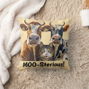 Spaßige Kühe und Katze Moo-Sterious Selfie Kissen! Kissen