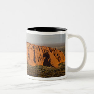 Spätes Nachmittagslicht auf Uluru / Ayers Rock, Zweifarbige Tasse