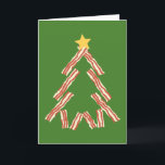 Speck-Weihnachtsbaum Feiertagskarte<br><div class="desc">Ein perfektes Feriengeschenk für den Fleischliebhaber in Ihrem Leben. Dieser kitchy Weihnachtsbaum wird aus wenigen Speckscheiben heraus gemacht.</div>