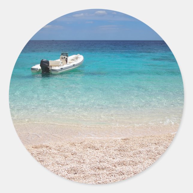 Speedboat im blauen Meer Runder Aufkleber (Vorderseite)